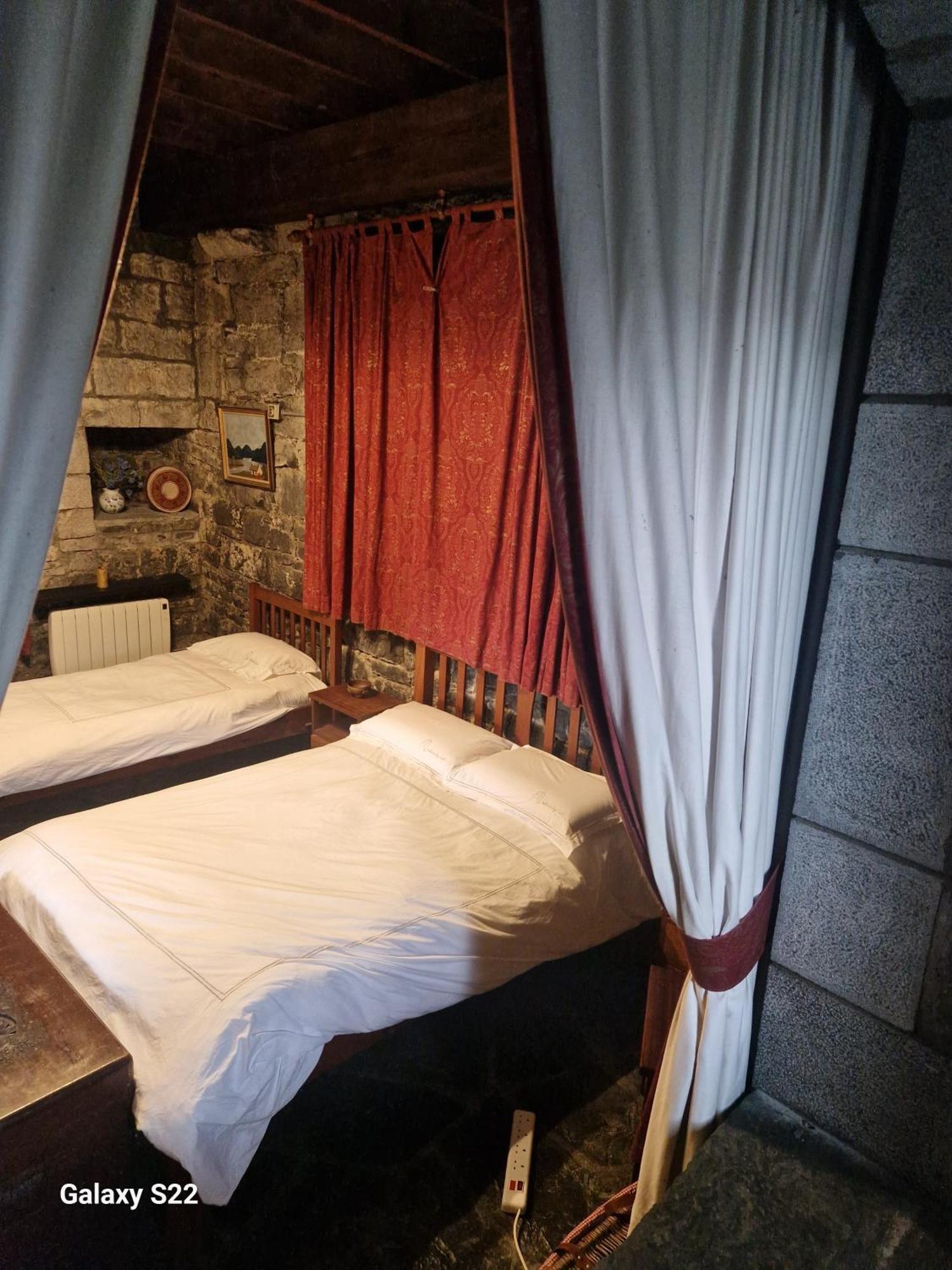 Ballindooley Castle Galway Buitenkant foto