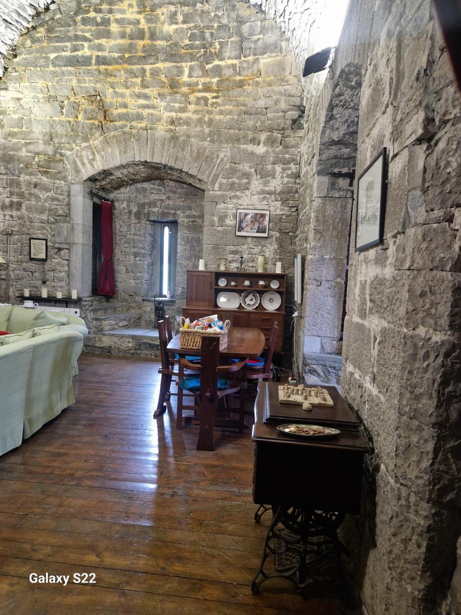 Ballindooley Castle Galway Buitenkant foto
