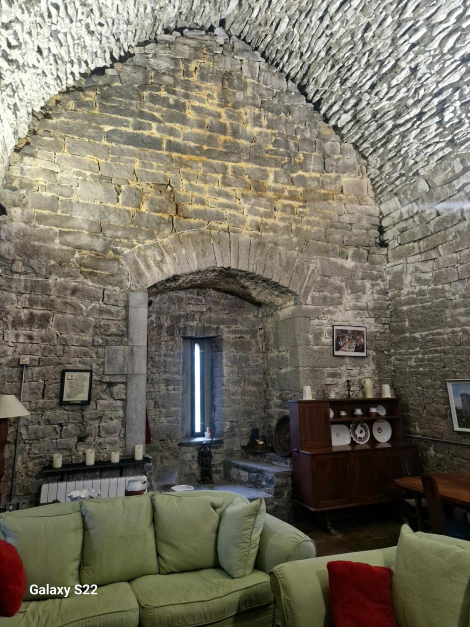 Ballindooley Castle Galway Buitenkant foto