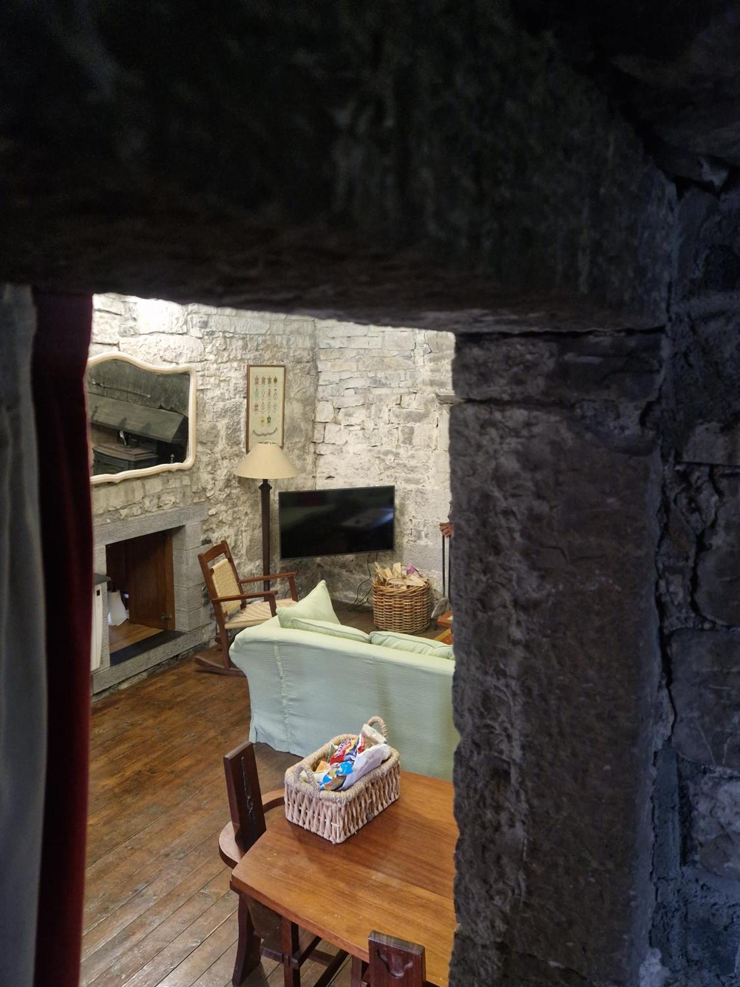 Ballindooley Castle Galway Buitenkant foto