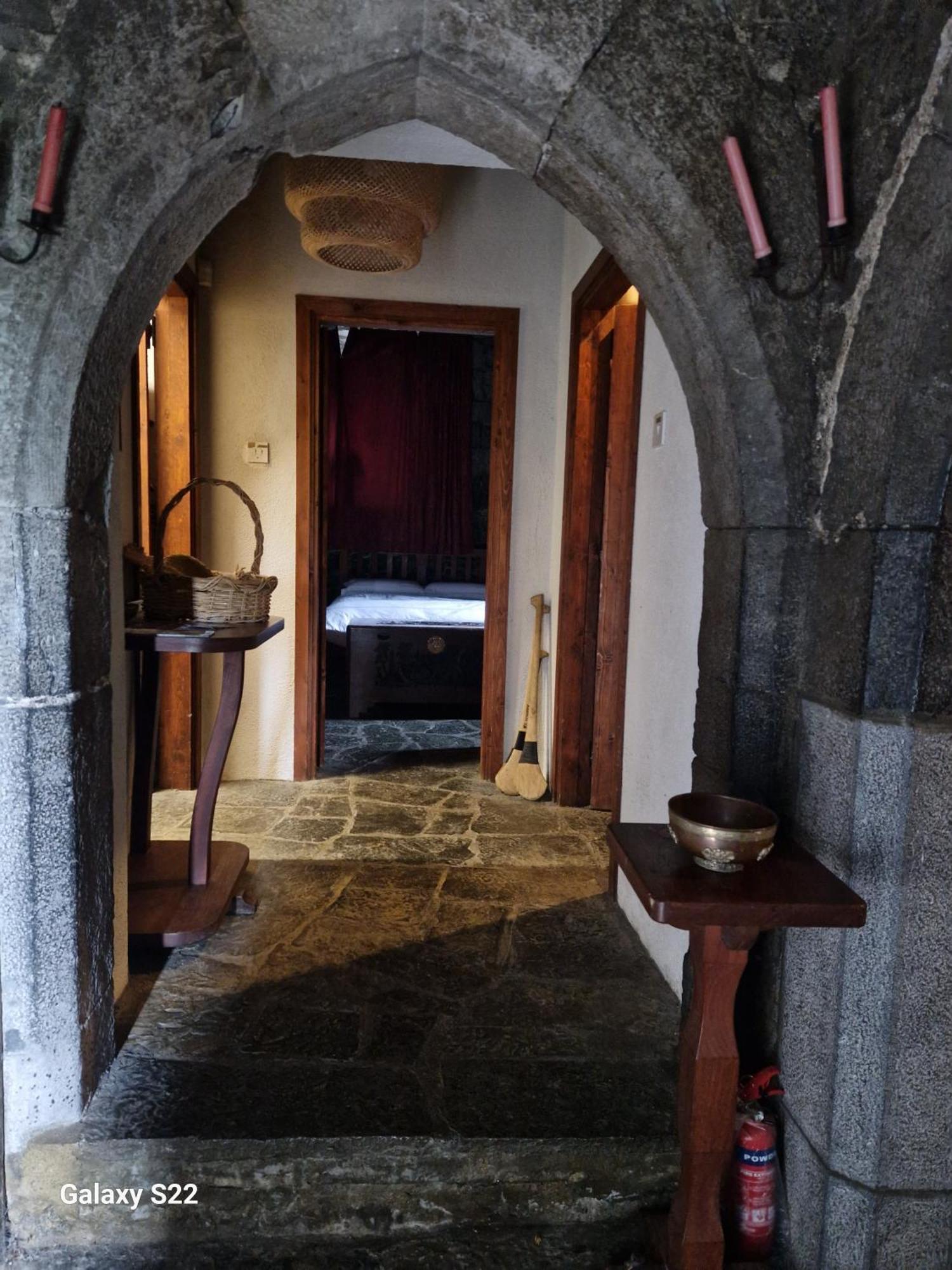 Ballindooley Castle Galway Buitenkant foto